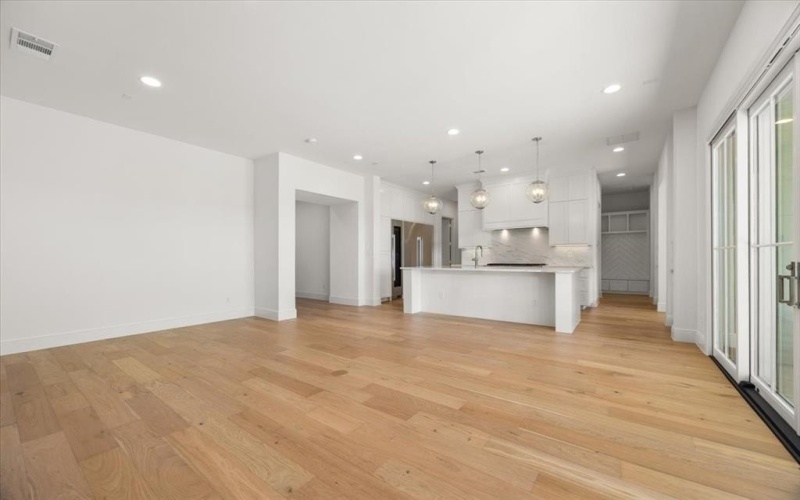 9613 Latour Lane, Fort Worth, TX 76126, 4 Bedrooms Bedrooms, ,5 BathroomsBathrooms,Residential,For Sale,9613 Latour Lane,0,21102294