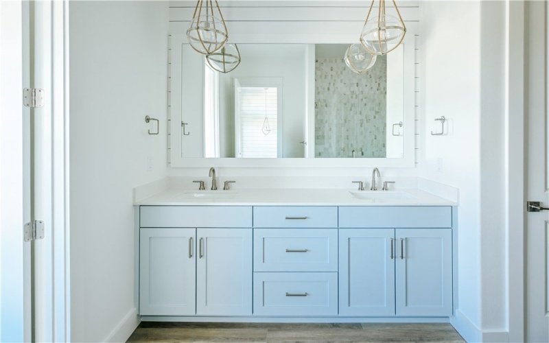 600 Sunset Avenue, Port Aransas, TX 78373, 5 Habitaciones Habitaciones , ,5 BañosBaños,Residential,En Venta,600 Sunset Avenue,0,466957