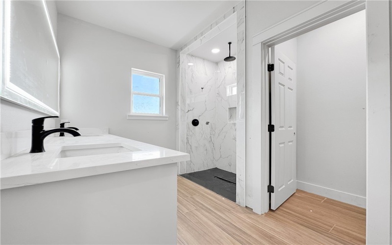 6222 Sadie Street, Corpus Christi, TX 78415, 4 Habitaciones Habitaciones , ,3 BañosBaños,Residential,En Venta,6222 Sadie Street,0,467058