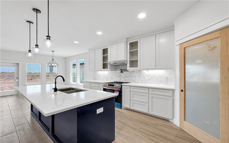 6222 Sadie Street, Corpus Christi, TX 78415, 4 Habitaciones Habitaciones , ,3 BañosBaños,Residential,En Venta,6222 Sadie Street,0,467058