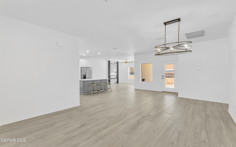 871 COUNTRY CLUB Road unit: 1C #1C, El Paso, TX 79932, 2 Habitaciones Habitaciones , ,2 BañosBaños,Residential Multi Family,En Venta,871 COUNTRY CLUB Road unit: 1C,0,910145