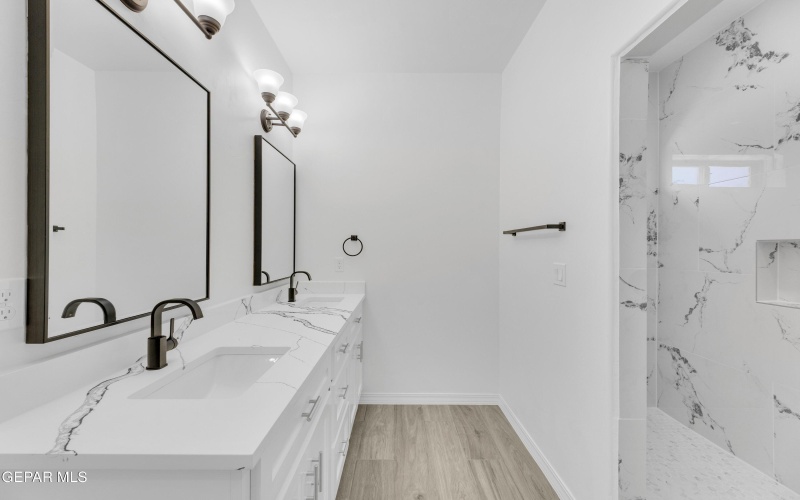 871 COUNTRY CLUB Road unit: 1C #1C, El Paso, TX 79932, 2 Habitaciones Habitaciones , ,2 BañosBaños,Residential Multi Family,En Venta,871 COUNTRY CLUB Road unit: 1C,0,910145