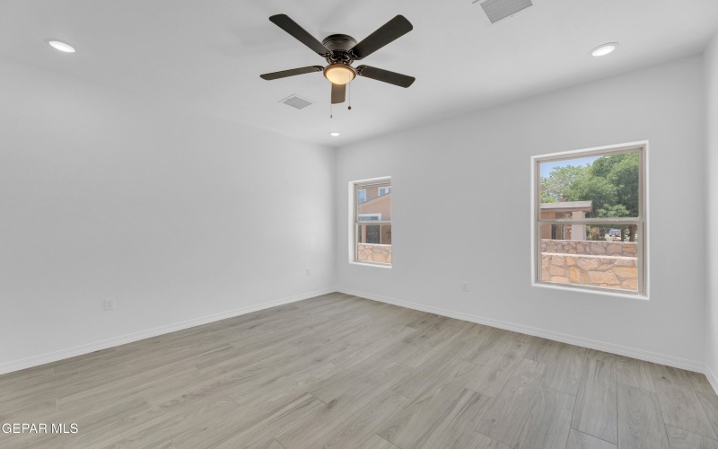 871 COUNTRY CLUB Road unit: 1C #1C, El Paso, TX 79932, 2 Habitaciones Habitaciones , ,2 BañosBaños,Residential Multi Family,En Venta,871 COUNTRY CLUB Road unit: 1C,0,910145