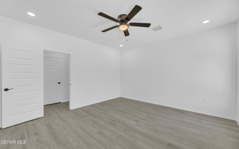 871 COUNTRY CLUB Road unit: 1C #1C, El Paso, TX 79932, 2 Habitaciones Habitaciones , ,2 BañosBaños,Residential Multi Family,En Venta,871 COUNTRY CLUB Road unit: 1C,0,910145