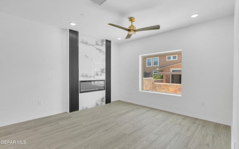 871 COUNTRY CLUB Road unit: 1C #1C, El Paso, TX 79932, 2 Habitaciones Habitaciones , ,2 BañosBaños,Residential Multi Family,En Venta,871 COUNTRY CLUB Road unit: 1C,0,910145