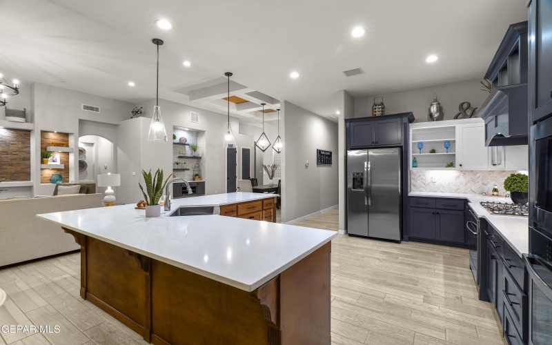 320 Emerald Rise Drive, El Paso, TX 79928, 4 Habitaciones Habitaciones , ,2 BañosBaños,Residential,En Venta,320 Emerald Rise Drive,0,933080