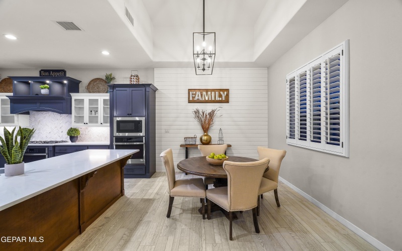 320 Emerald Rise Drive, El Paso, TX 79928, 4 Habitaciones Habitaciones , ,2 BañosBaños,Residential,En Venta,320 Emerald Rise Drive,0,933080