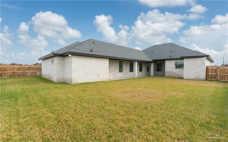 5703 N 44th Lane, McAllen, TX 78504, 3 Bedrooms Bedrooms, ,3 BathroomsBathrooms,Residential,For Sale,5703 N 44th Lane,0,486074