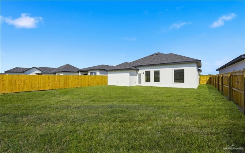 2410 E Tamarindo Avenue, Hidalgo, TX 78577, 3 Bedrooms Bedrooms, ,2 BathroomsBathrooms,Residential,For Sale,2410 E Tamarindo Avenue,0,486076