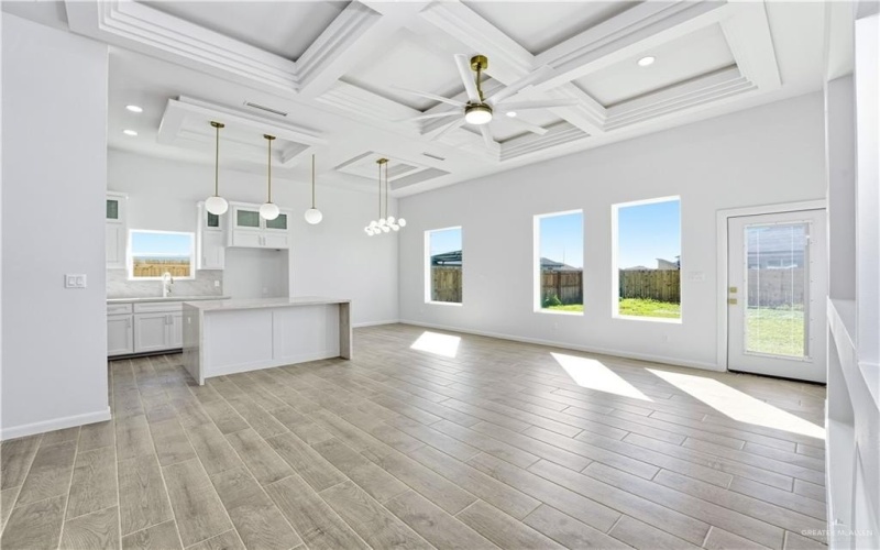 2410 E Tamarindo Avenue, Hidalgo, TX 78577, 3 Bedrooms Bedrooms, ,2 BathroomsBathrooms,Residential,For Sale,2410 E Tamarindo Avenue,0,486076