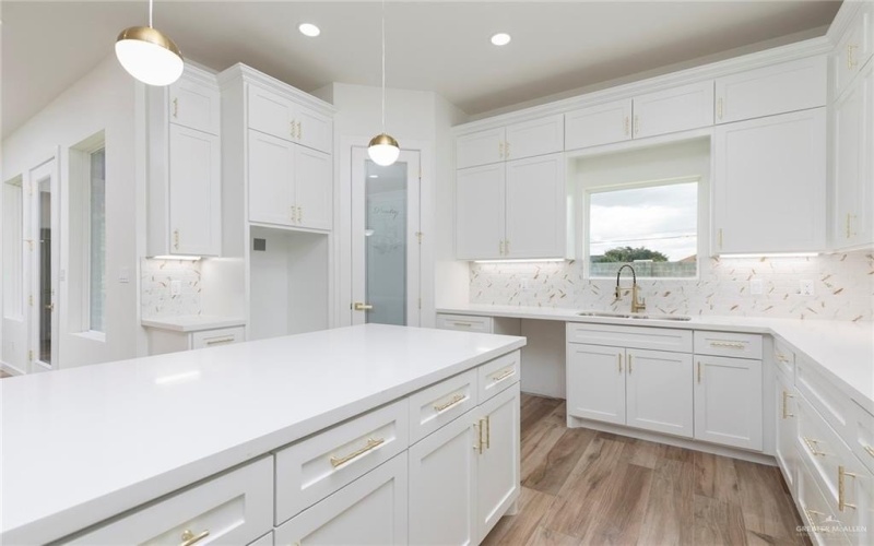 5706 N 44th Lane, McAllen, TX 78504, 3 Bedrooms Bedrooms, ,2 BathroomsBathrooms,Residential,For Sale,5706 N 44th Lane,0,486078