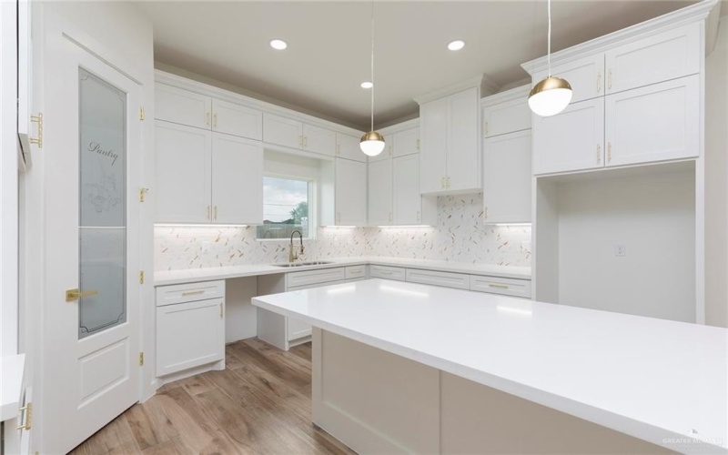 5706 N 44th Lane, McAllen, TX 78504, 3 Bedrooms Bedrooms, ,2 BathroomsBathrooms,Residential,For Sale,5706 N 44th Lane,0,486078