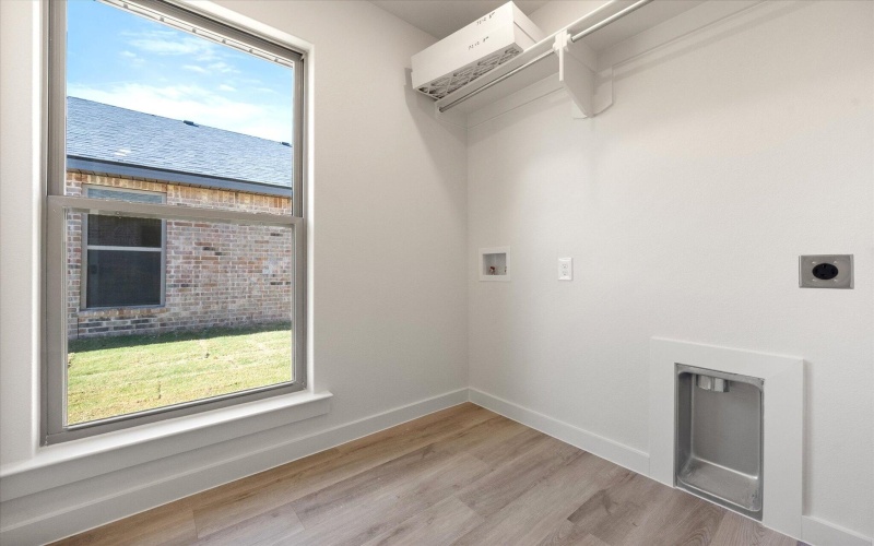 7212 8th Street, Lubbock, TX 79416, 4 Habitaciones Habitaciones , ,2 BañosBaños,Residential,En Venta,7212 8th Street,0,202562553