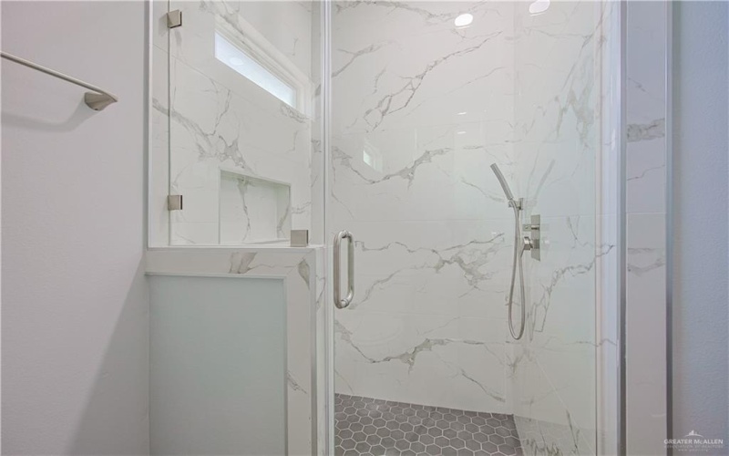 8043 N 50th Street, McAllen, TX 78504, 3 Bedrooms Bedrooms, ,2 BathroomsBathrooms,Residential,For Sale,8043 N 50th Street,470368