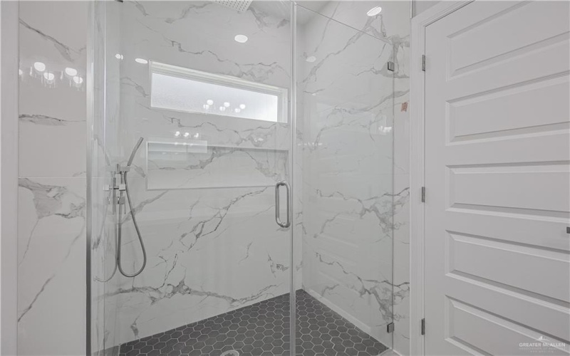 8043 N 50th Street, McAllen, TX 78504, 3 Bedrooms Bedrooms, ,2 BathroomsBathrooms,Residential,For Sale,8043 N 50th Street,470368