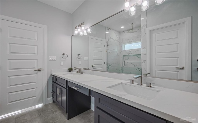 8043 N 50th Street, McAllen, TX 78504, 3 Bedrooms Bedrooms, ,2 BathroomsBathrooms,Residential,For Sale,8043 N 50th Street,470368