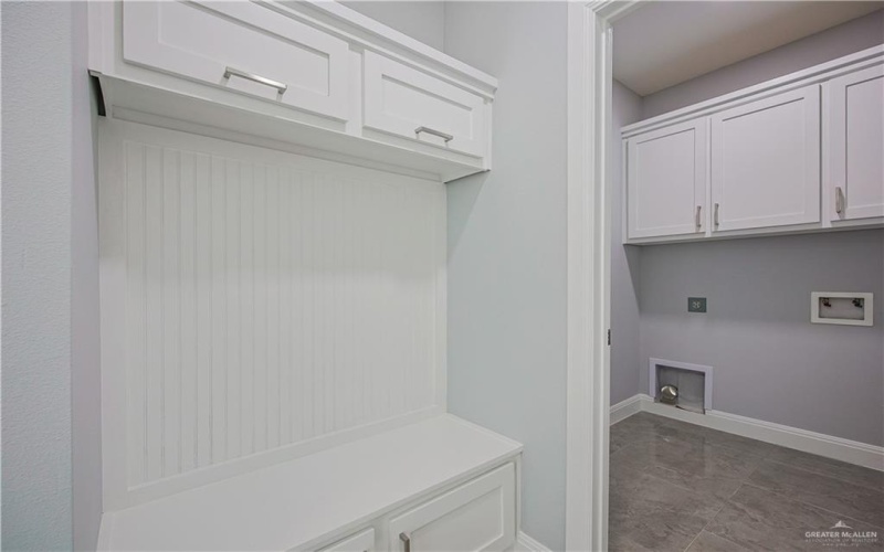 8043 N 50th Street, McAllen, TX 78504, 3 Bedrooms Bedrooms, ,2 BathroomsBathrooms,Residential,For Sale,8043 N 50th Street,470368