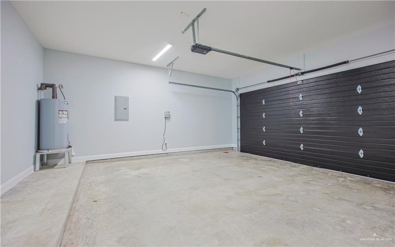 8043 N 50th Street, McAllen, TX 78504, 3 Bedrooms Bedrooms, ,2 BathroomsBathrooms,Residential,For Sale,8043 N 50th Street,470368