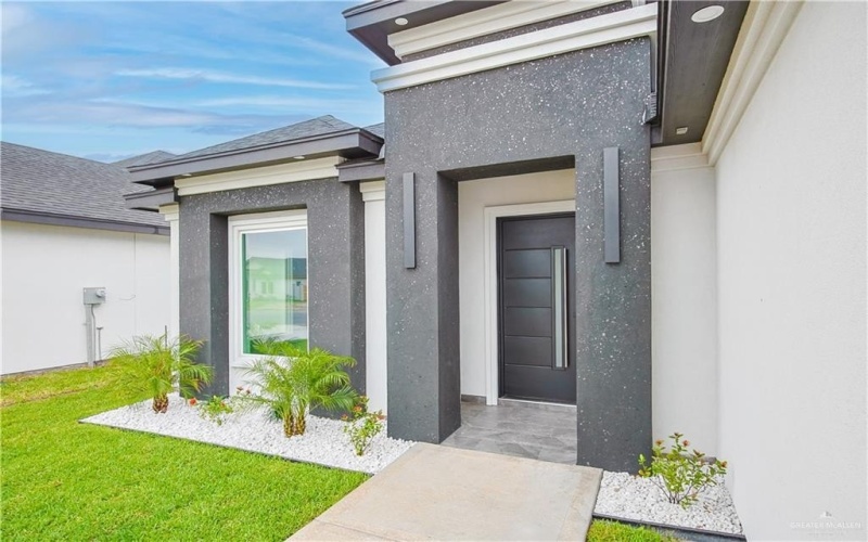 8043 N 50th Street, McAllen, TX 78504, 3 Bedrooms Bedrooms, ,2 BathroomsBathrooms,Residential,For Sale,8043 N 50th Street,470368