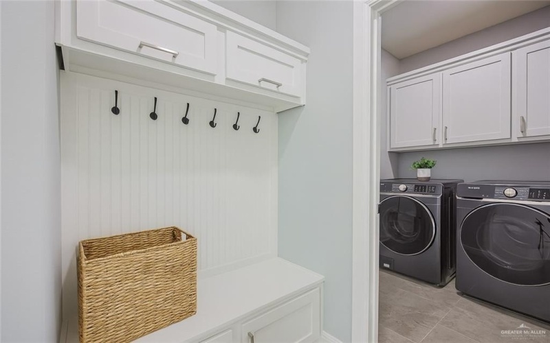 8043 N 50th Street, McAllen, TX 78504, 3 Bedrooms Bedrooms, ,2 BathroomsBathrooms,Residential,For Sale,8043 N 50th Street,470368