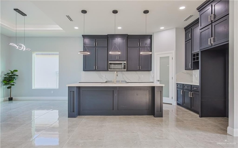 8043 N 50th Street, McAllen, TX 78504, 3 Bedrooms Bedrooms, ,2 BathroomsBathrooms,Residential,For Sale,8043 N 50th Street,470368