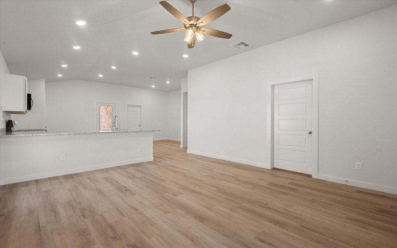 2605 Garland Avenue, Lubbock, TX 79407, 3 Habitaciones Habitaciones , ,2 BañosBaños,Residential,En Venta,2605 Garland Avenue,0,202562557