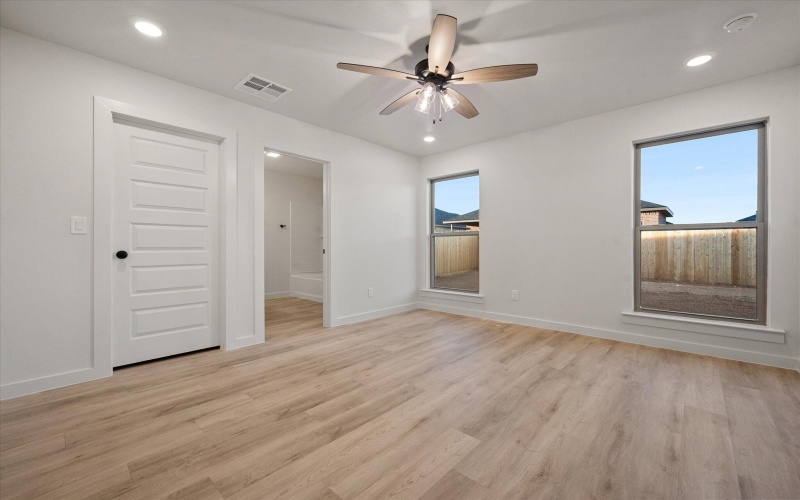 3010 139th Street, Lubbock, TX 79423, 3 Habitaciones Habitaciones , ,2 BañosBaños,Residential,En Venta,3010 139th Street,0,202562564