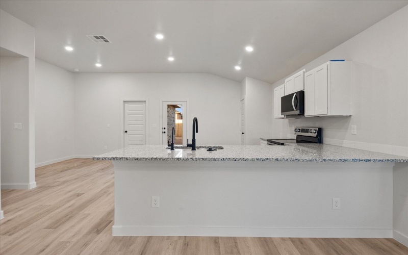 3010 139th Street, Lubbock, TX 79423, 3 Habitaciones Habitaciones , ,2 BañosBaños,Residential,En Venta,3010 139th Street,0,202562564