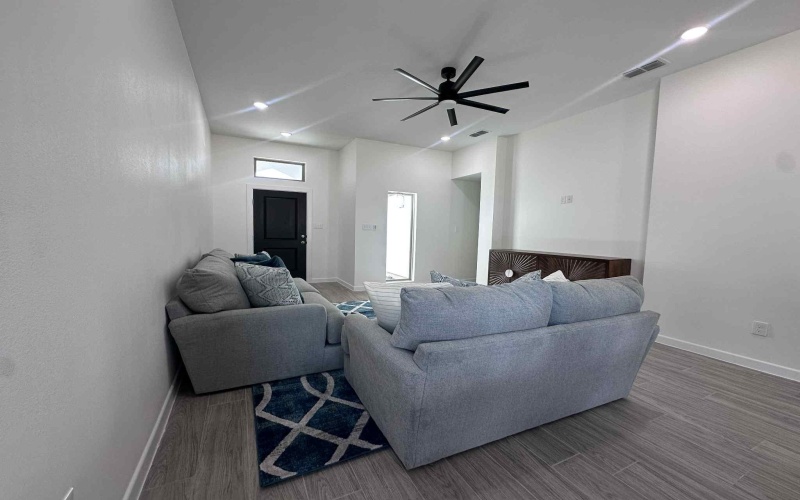 123 Faith Dr., Laredo, TX 78043, 4 Bedrooms Bedrooms, ,2 BathroomsBathrooms,Residential,For Sale,123 Faith Dr.,0,20254850