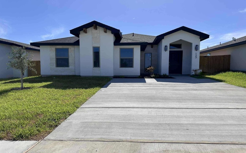 123 Faith Dr., Laredo, TX 78043, 4 Bedrooms Bedrooms, ,2 BathroomsBathrooms,Residential,For Sale,123 Faith Dr.,0,20254850