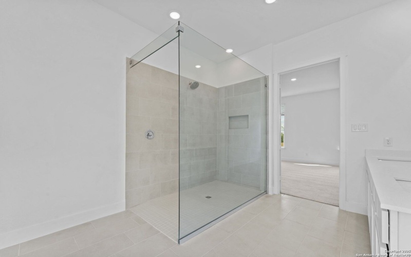 5504 Paschal Park, New Braunfels, TX 78132, 4 Bedrooms Bedrooms, ,3 BathroomsBathrooms,Residential,For Sale,5504 Paschal Park,0,1920110