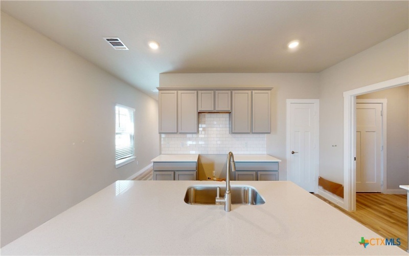 106 Louisa Drive, Killeen, TX 76549, 3 Habitaciones Habitaciones , ,2 BañosBaños,Residential,En Venta,106 Louisa Drive,0,592740