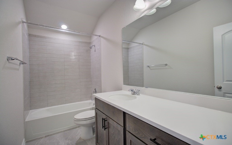 1683 Seekat Drive, New Braunfels, TX 78132, 4 Habitaciones Habitaciones , ,3 BañosBaños,Residential,En Venta,1683 Seekat Drive,0,596916