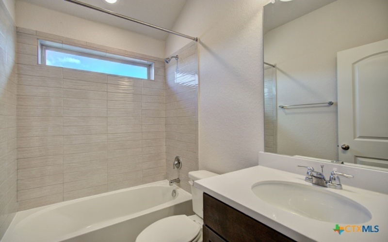 1683 Seekat Drive, New Braunfels, TX 78132, 4 Habitaciones Habitaciones , ,3 BañosBaños,Residential,En Venta,1683 Seekat Drive,0,596916