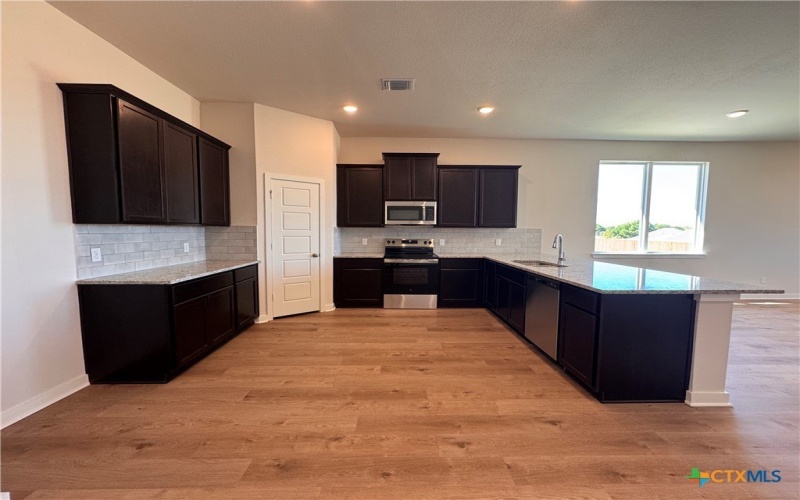 310 University Avenue, Troy, TX 76579, 4 Bedrooms Bedrooms, ,3 BathroomsBathrooms,Residential,For Sale,310 University Avenue,0,596942