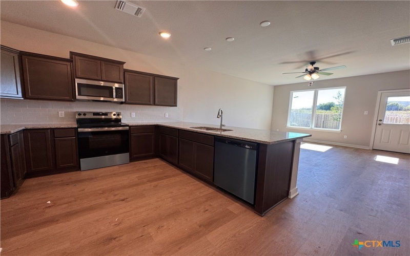 409 University Avenue, Troy, TX 76579, 3 Bedrooms Bedrooms, ,2 BathroomsBathrooms,Residential,For Sale,409 University Avenue,0,596946