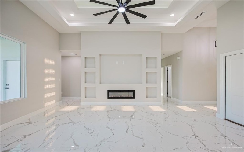 8038 N 51st Street, McAllen, TX 78504, 3 Bedrooms Bedrooms, ,2 BathroomsBathrooms,Residential,For Sale,8038 N 51st Street,470371