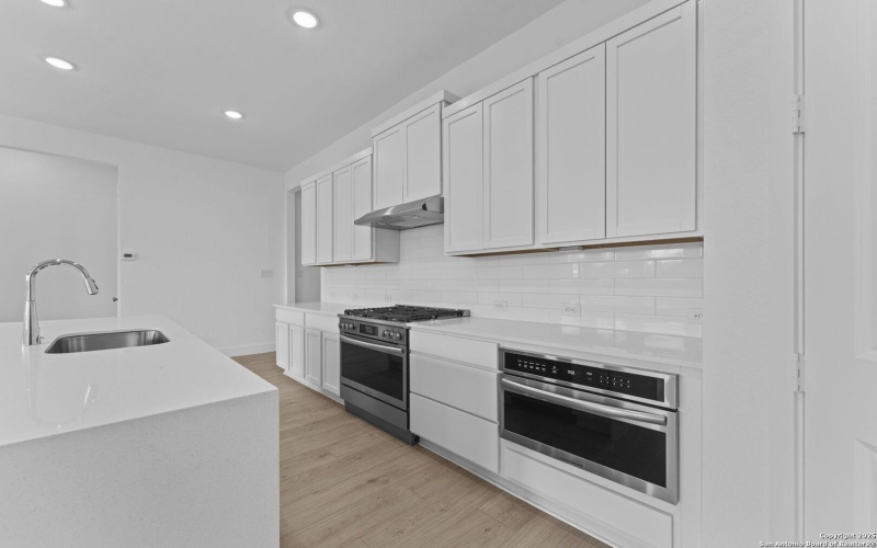 5512 Paschal Park, New Braunfels, TX 78132, 4 Bedrooms Bedrooms, ,3 BathroomsBathrooms,Residential,For Sale,5512 Paschal Park,0,1920099