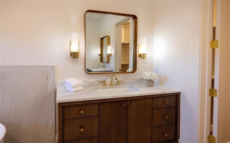 2618 Pointe Court, Colleyville, TX 76034, 4 Bedrooms Bedrooms, ,5 BathroomsBathrooms,Residential,For Sale,2618 Pointe Court,0,20866793