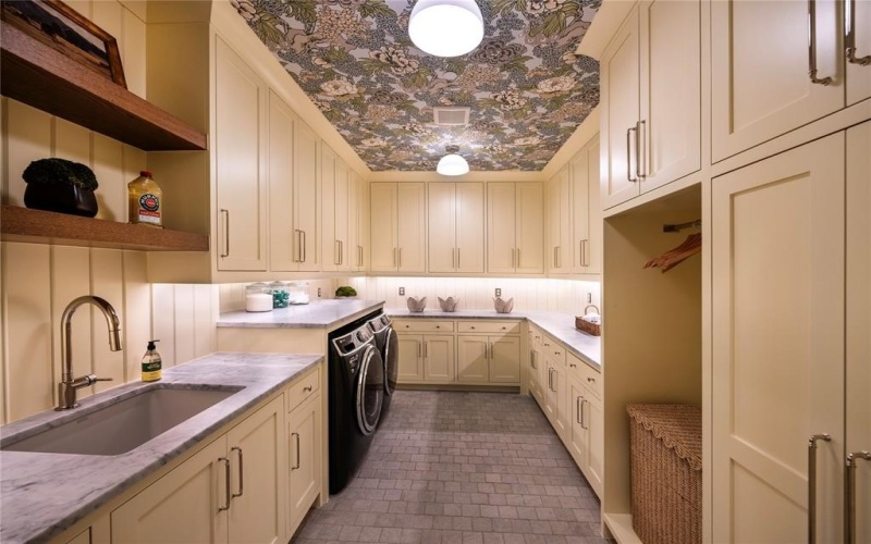 1816 Riviera Lane, Southlake, TX 76092, 4 Bedrooms Bedrooms, ,5 BathroomsBathrooms,Residential,For Sale,1816 Riviera Lane,0,20904845