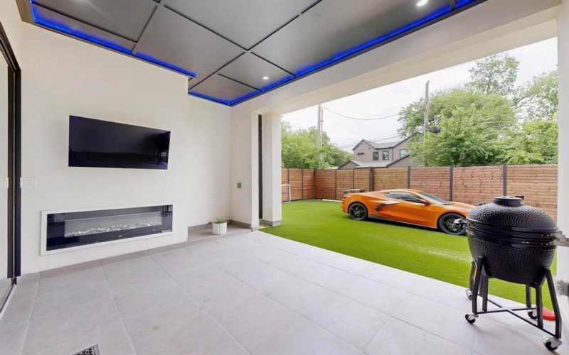 3828 Eaton Drive, Dallas, TX 75220, 5 Habitaciones Habitaciones , ,5 BañosBaños,Residential,En Venta,3828 Eaton Drive,0,20968224