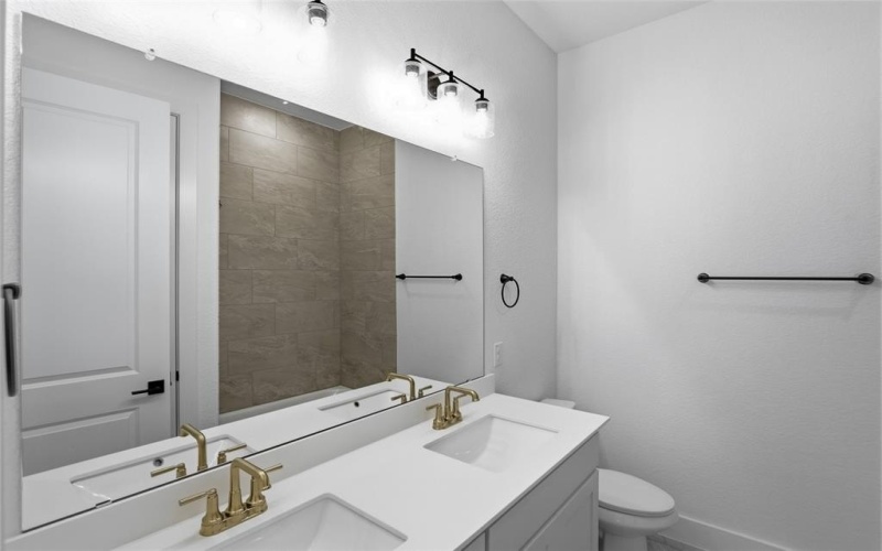 810 Valley Ridge Road, Van Alstyne, TX 75495, 4 Bedrooms Bedrooms, ,2 BathroomsBathrooms,Residential,For Sale,810 Valley Ridge Road,0,21102268