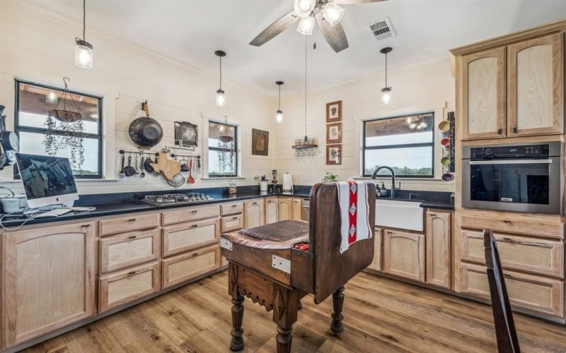 1287 Private Road 2120, Meridian, TX 76665, 2 Habitaciones Habitaciones , ,2 BañosBaños,Residential,En Venta,1287 Private Road 2120,0,20868552