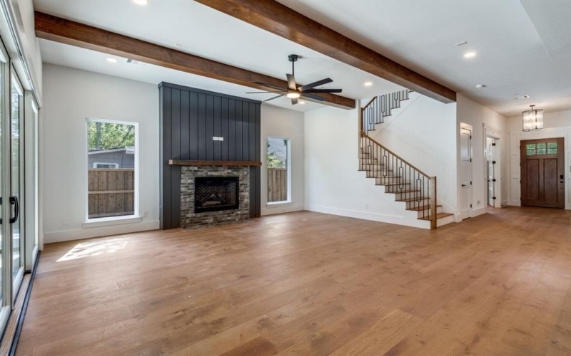 6035 Velasco Avenue, Dallas, TX 75206, 4 Habitaciones Habitaciones , ,5 BañosBaños,Residential,En Venta,6035 Velasco Avenue,0,21102386