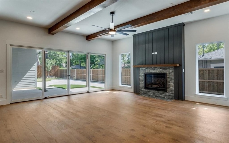 6035 Velasco Avenue, Dallas, TX 75206, 4 Habitaciones Habitaciones , ,5 BañosBaños,Residential,En Venta,6035 Velasco Avenue,0,21102386