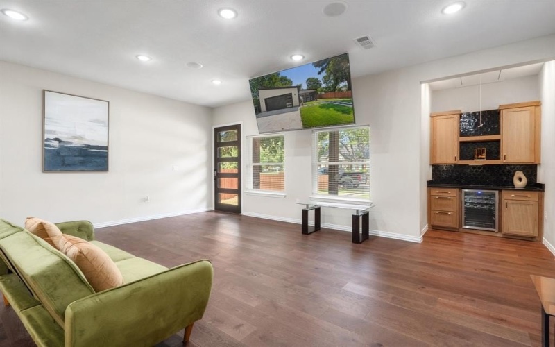 2514 Carpenter Avenue, Dallas, TX 75215, 3 Habitaciones Habitaciones , ,2 BañosBaños,Residential,En Venta,2514 Carpenter Avenue,0,21102398