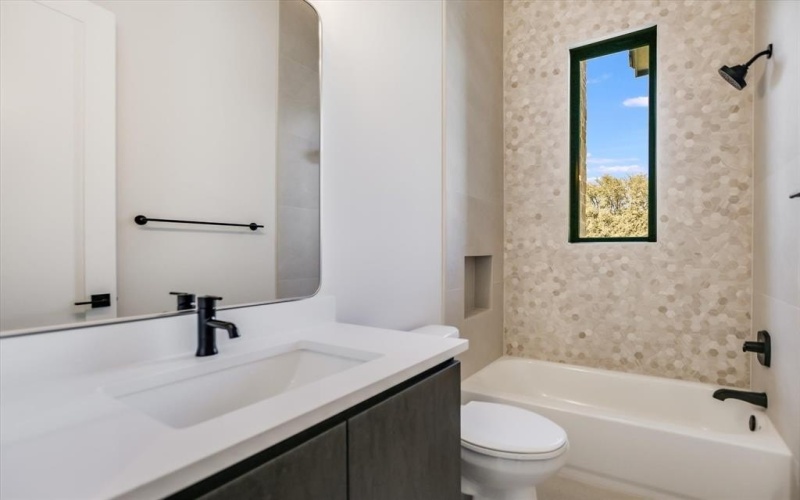 123 Azalea Loop, Horseshoe Bay, TX 78657, 3 Bedrooms Bedrooms, ,3 BathroomsBathrooms,Residential,For Sale,123 Azalea Loop,0,21102423