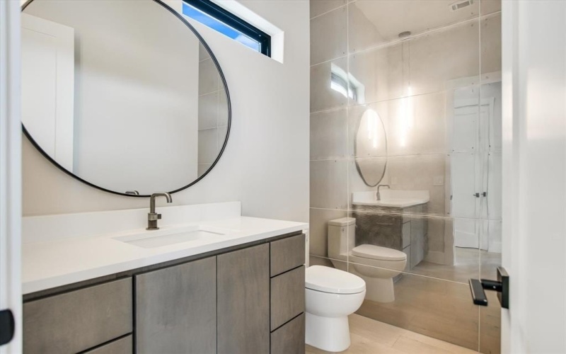 109 Island Court, Horseshoe Bay, TX 78657, 4 Bedrooms Bedrooms, ,5 BathroomsBathrooms,Residential,For Sale,109 Island Court,0,21102441