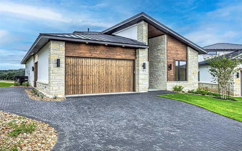 101 Manciano, Horseshoe Bay, TX 78657, 3 Bedrooms Bedrooms, ,2 BathroomsBathrooms,Residential,For Sale,101 Manciano,0,21102445