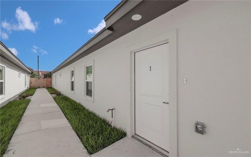 1708 W Violet Drive, Pharr, TX 78577, ,Residential Multi Family,For Sale,1708 W Violet Drive,470425